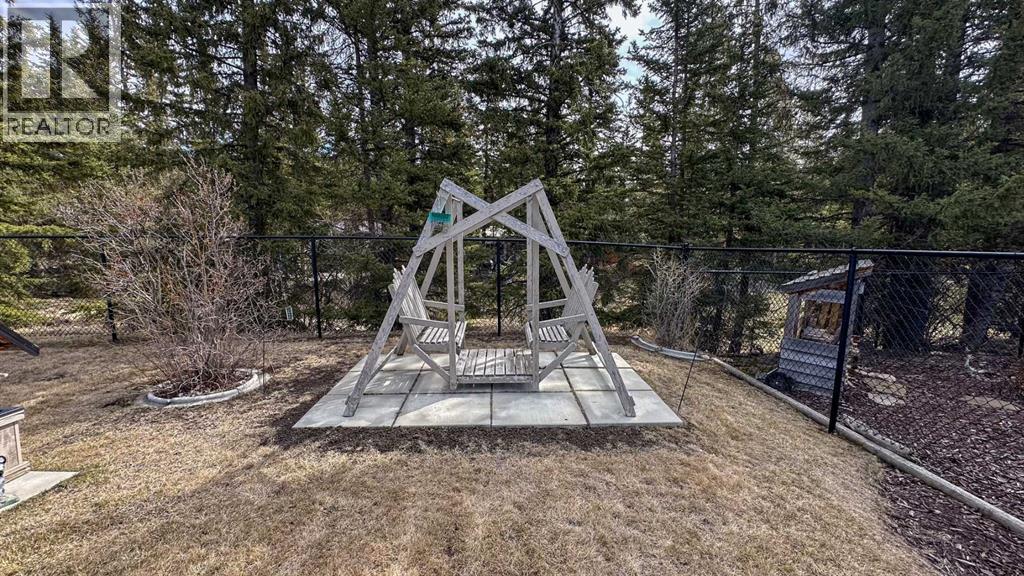 603 5 Street SW — photo 36