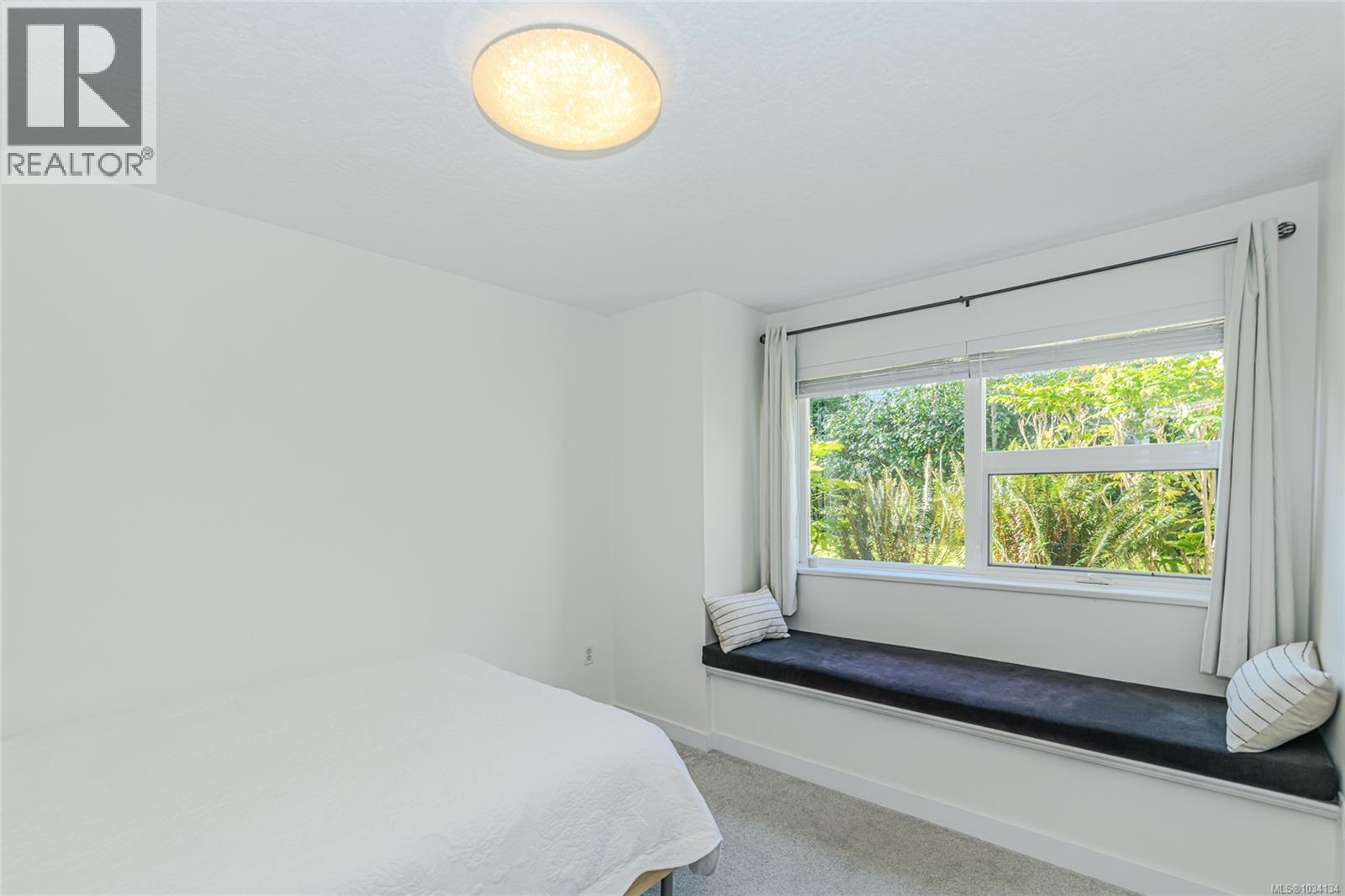 #103 3180 Albina St - 16