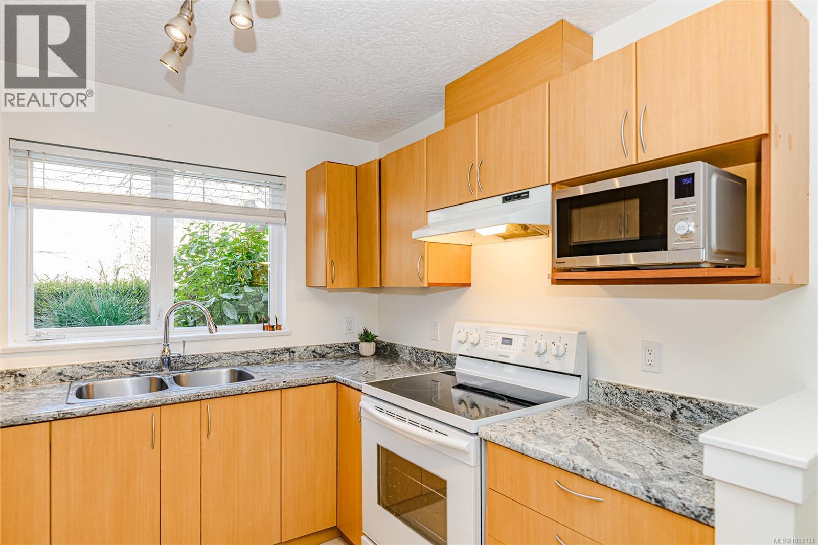 #103 3180 Albina St - 8