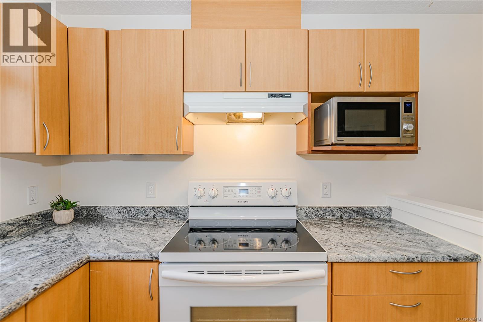 #103 3180 Albina St - 11