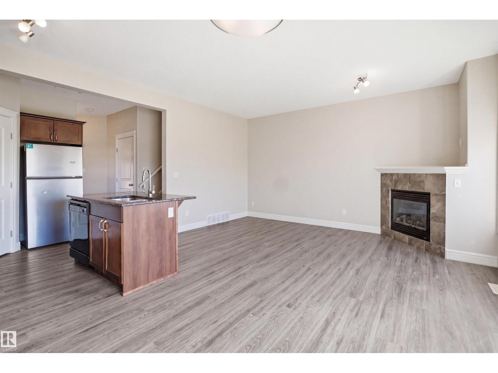 #19 15151 43 ST NW, Edmonton