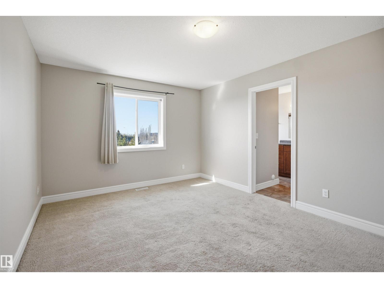 #19 15151 43 ST NW, Edmonton