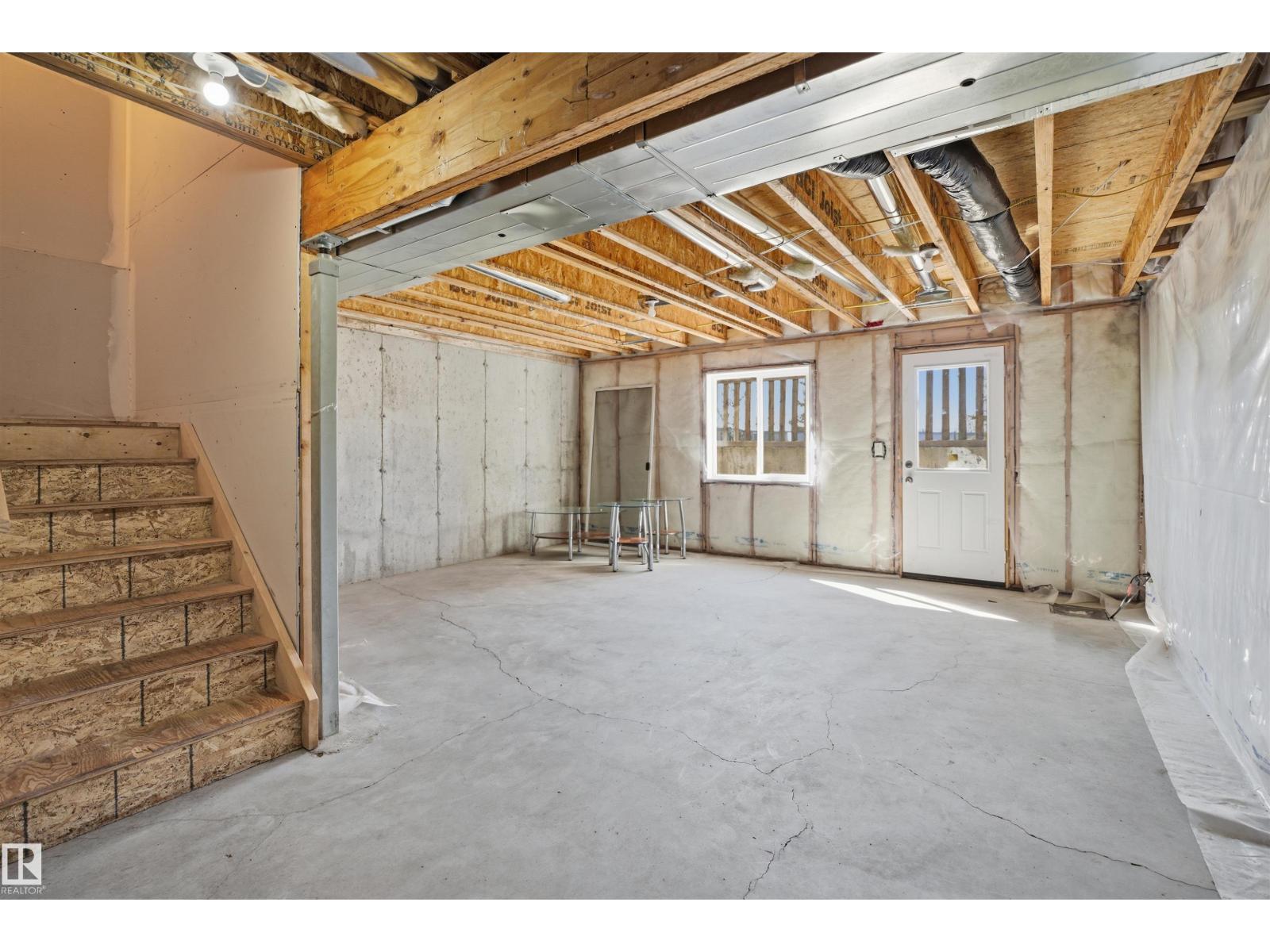 #19 15151 43 ST NW, Edmonton