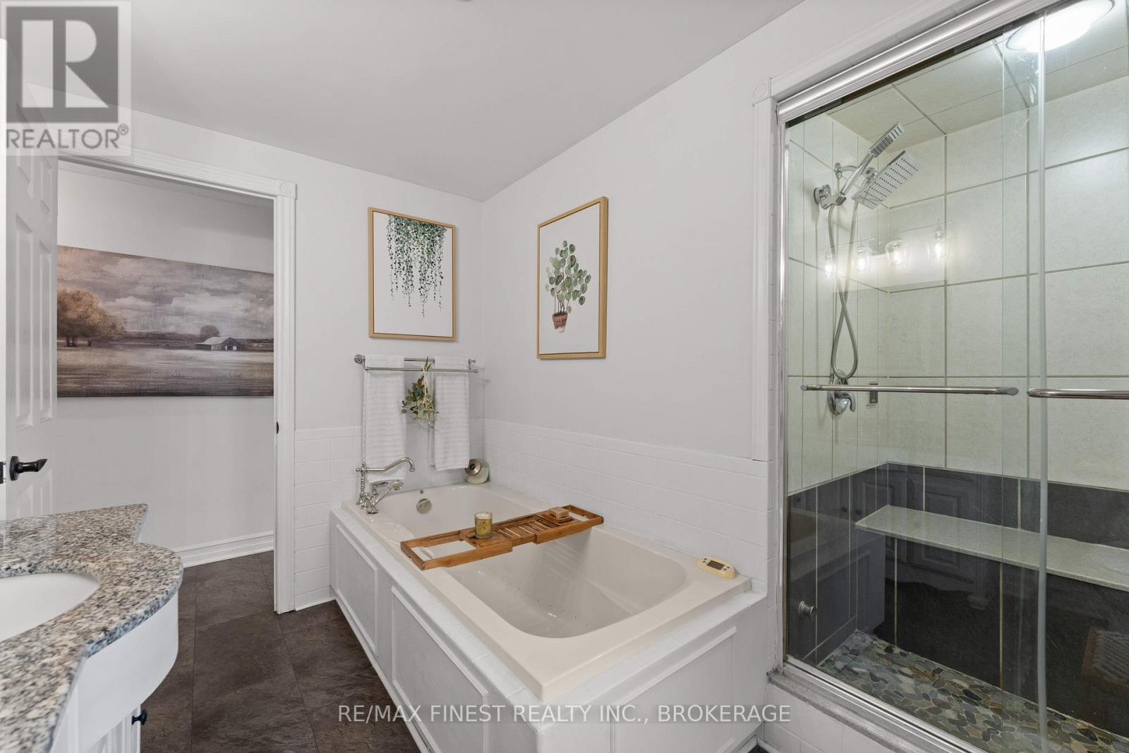 34 ALFRED STREET - 24