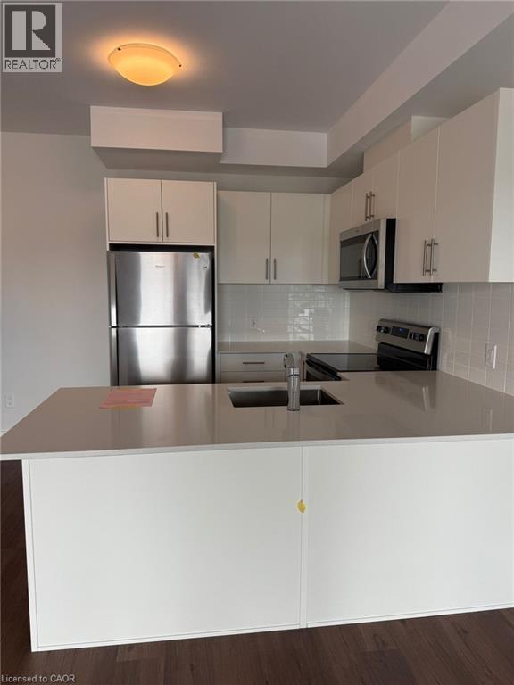1000 LACKNER Place Unit# 401, Kitchener, Ontario, N2A0L4 — Photo 4
