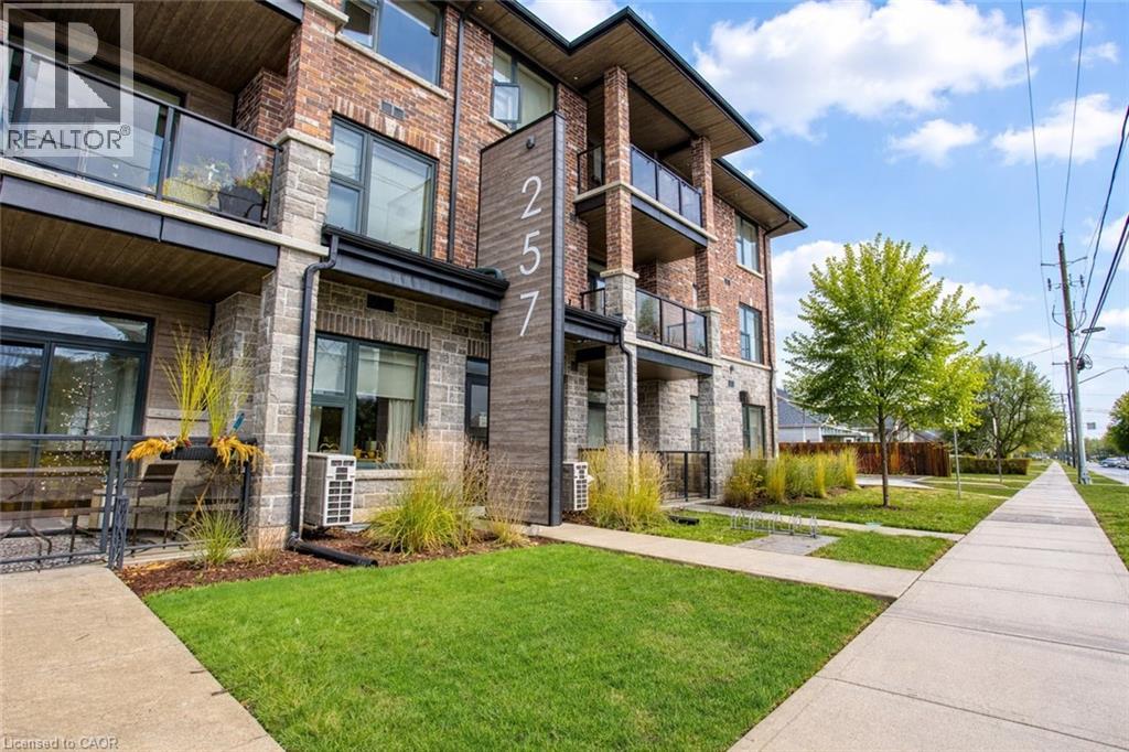 257 MILLEN Road Unit# 205, Stoney Creek, Ontario, L8E2H1 — Photo 3
