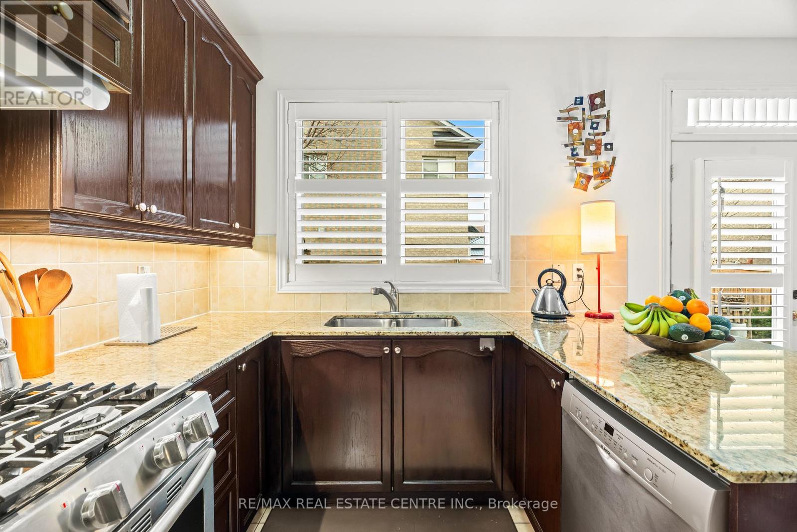 15 HELMAN ROAD - 15