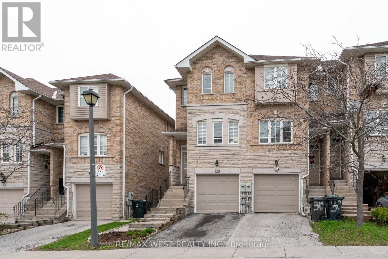 Listing photo of 28 SHINING STAR CRESCENT