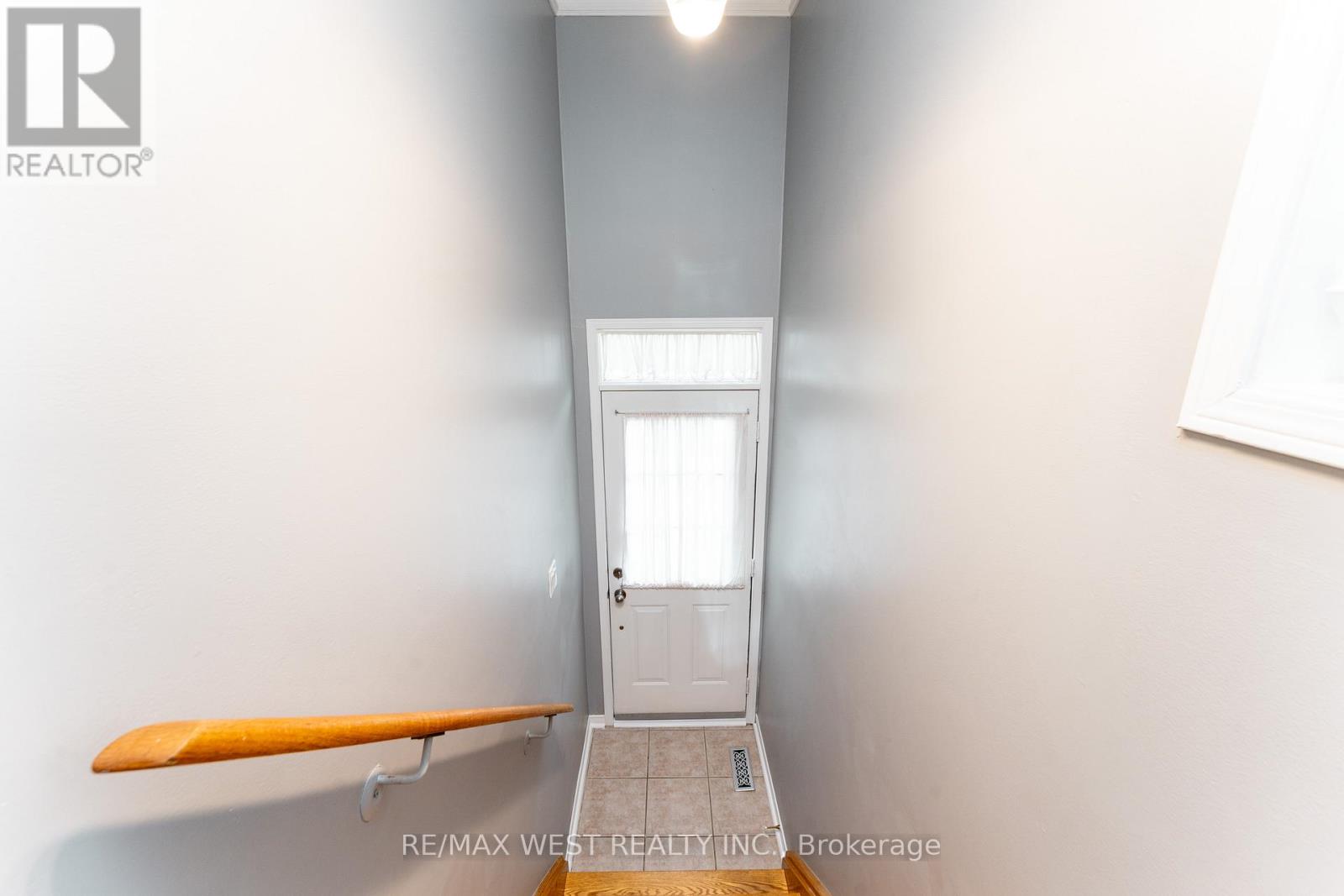 28 SHINING STAR CRESCENT - 7