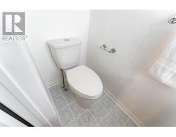 28 Shining Star Crescent, Toronto, ON M6M5L6 Photo 13