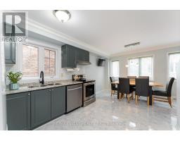28 Shining Star Crescent, Toronto, ON M6M5L6 Photo 14