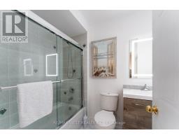 28 Shining Star Crescent, Toronto, ON M6M5L6 Photo 20