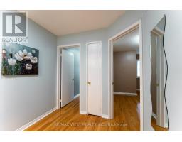 28 Shining Star Crescent, Toronto, ON M6M5L6 Photo 22