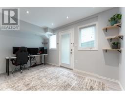 28 Shining Star Crescent, Toronto, ON M6M5L6 Photo 31