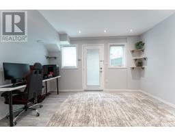 28 Shining Star Crescent, Toronto, ON M6M5L6 Photo 33