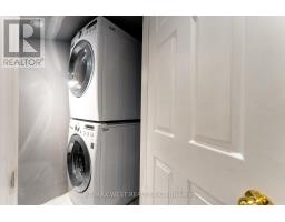 28 Shining Star Crescent, Toronto, ON M6M5L6 Photo 37