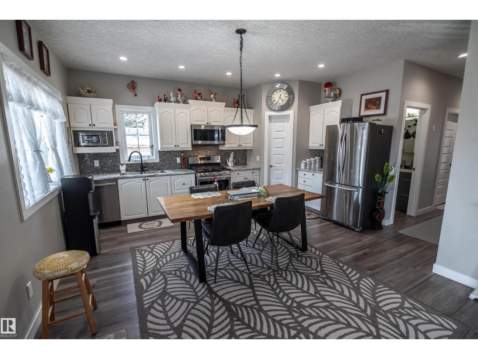 5007 57 ST - Image 3