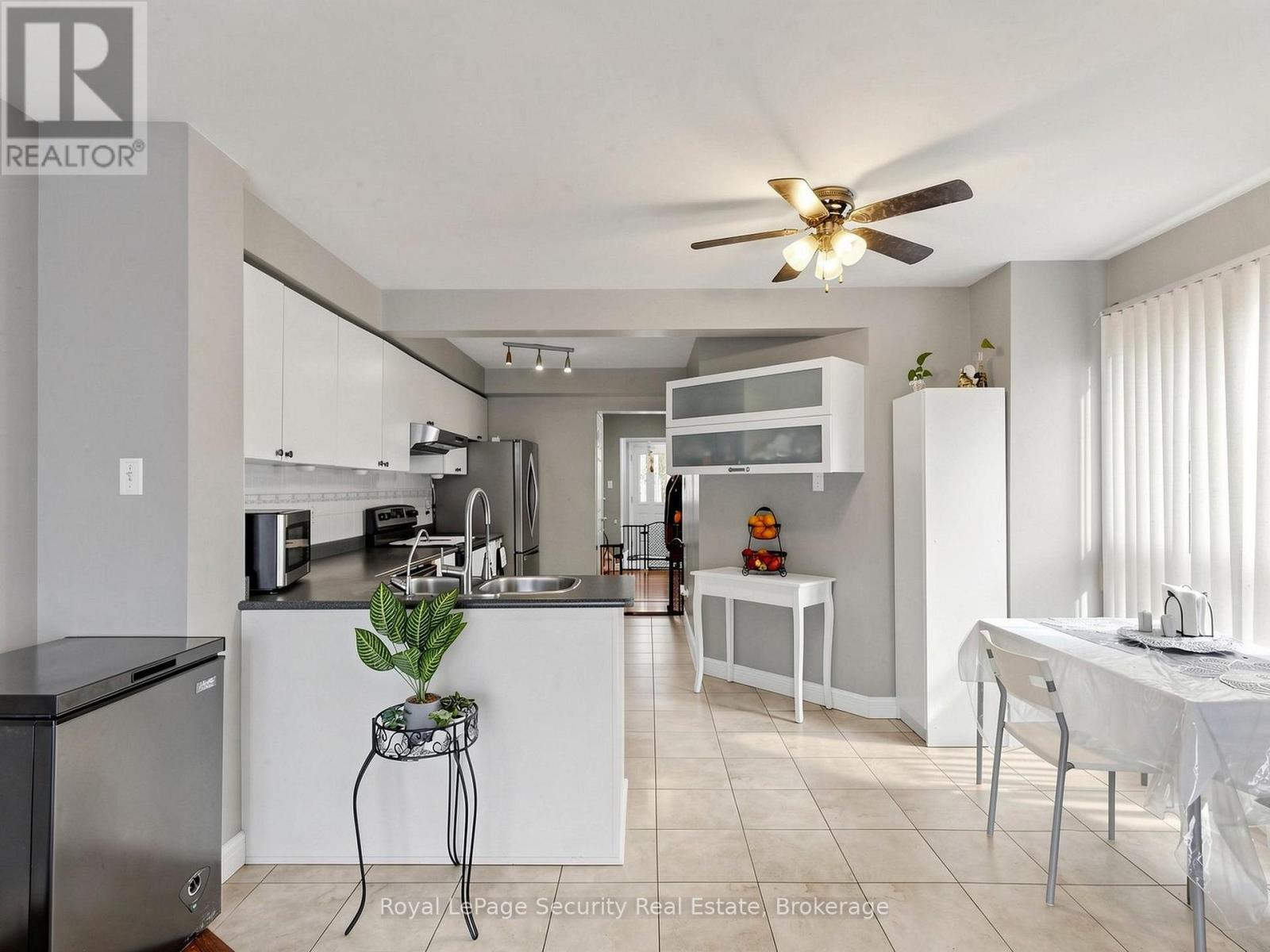 40 LANGDALE CRESCENT - 11
