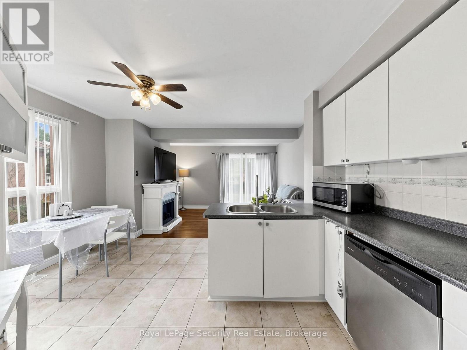 40 LANGDALE CRESCENT - 15