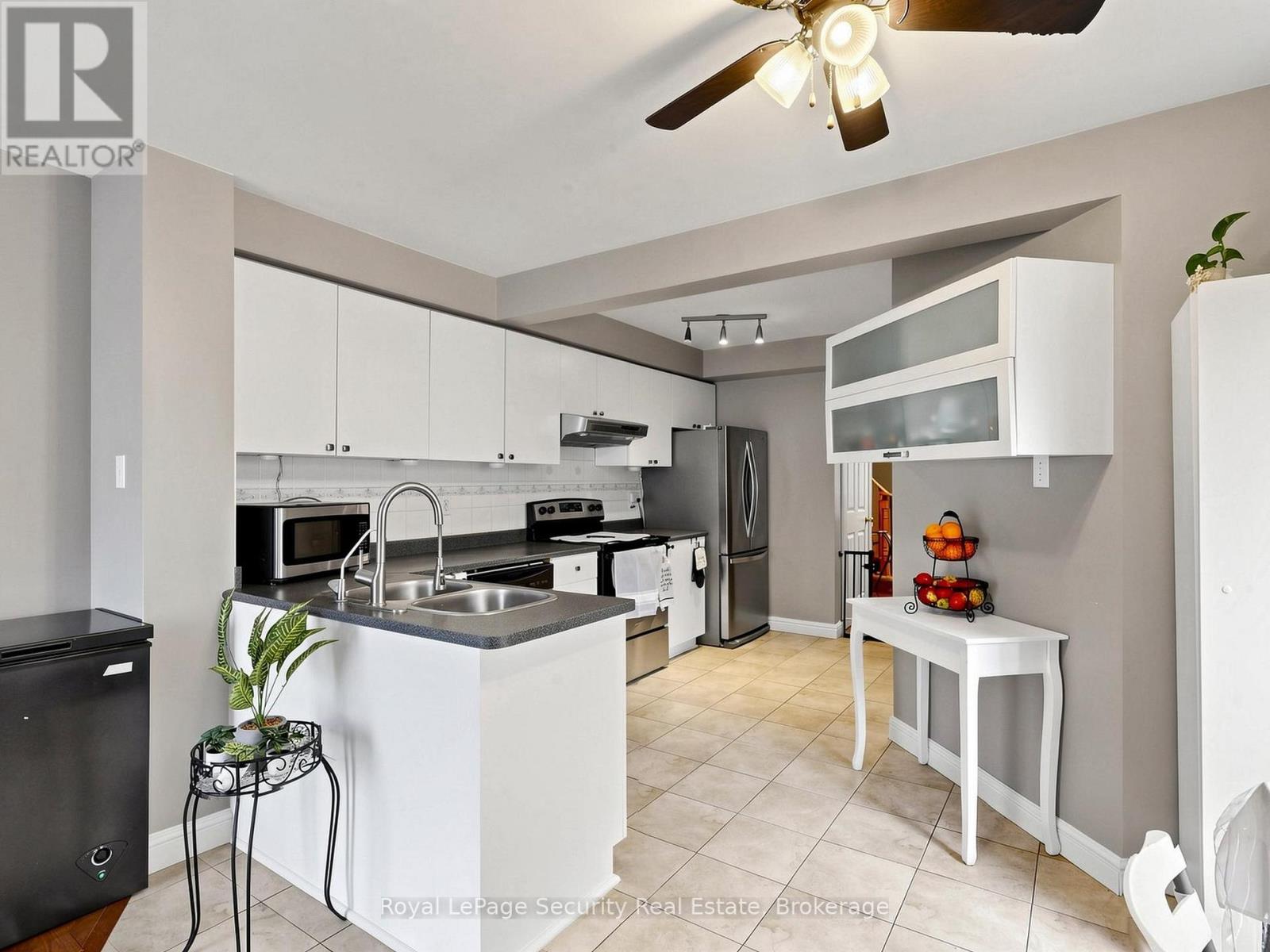 40 LANGDALE CRESCENT - 10