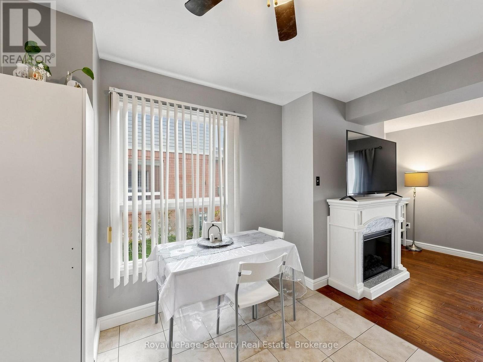 40 LANGDALE CRESCENT - 16