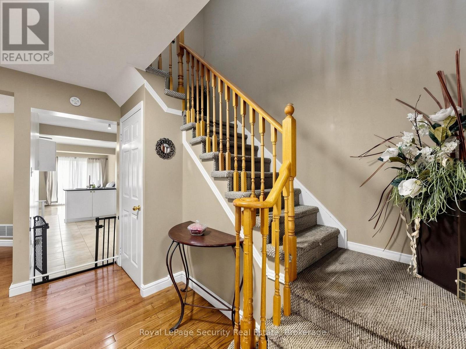40 LANGDALE CRESCENT - 20