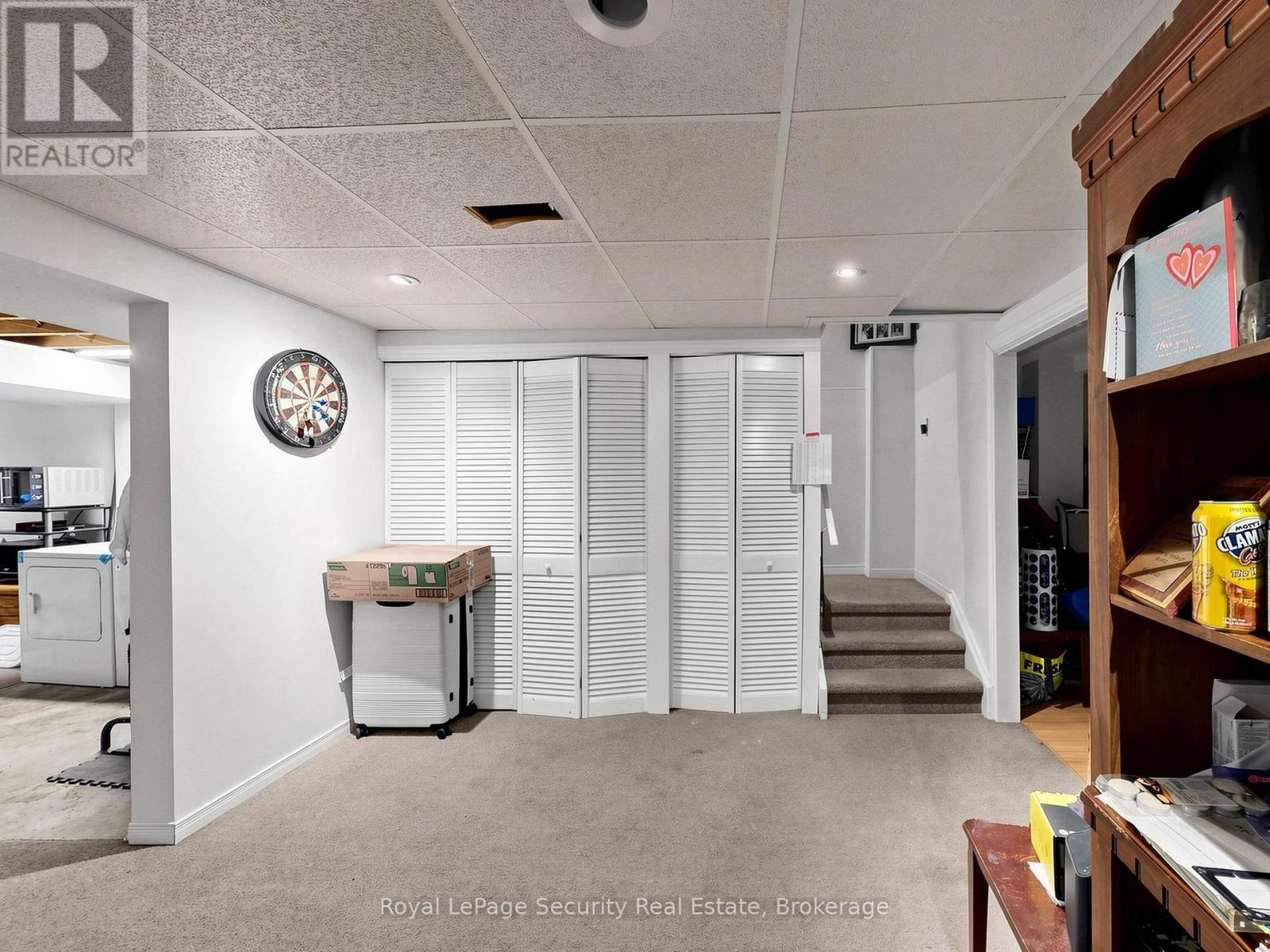 40 LANGDALE CRESCENT - 31