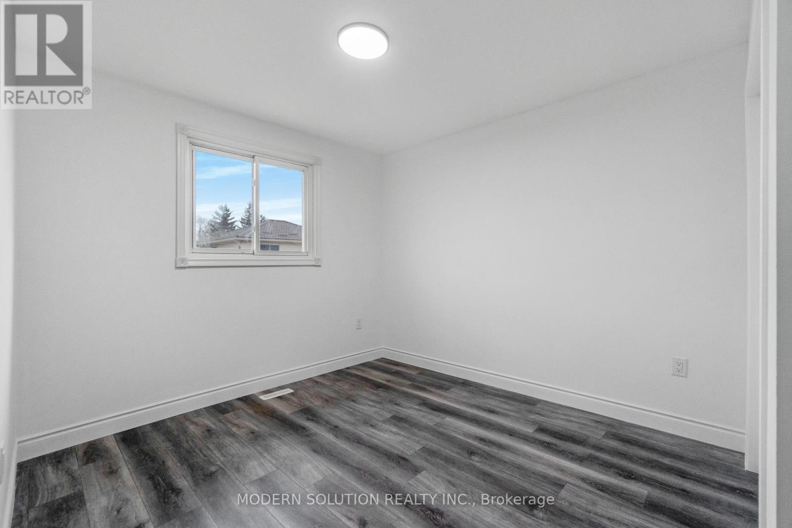 168 FUSILIER DRIVE - 33
