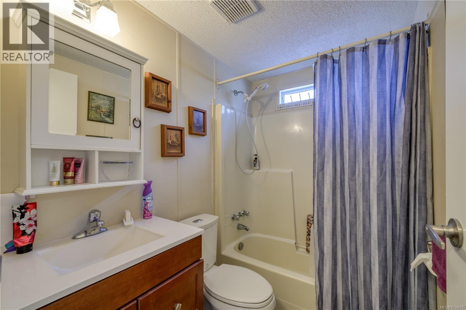 #1 5250 Beaver Harbour Rd - 12