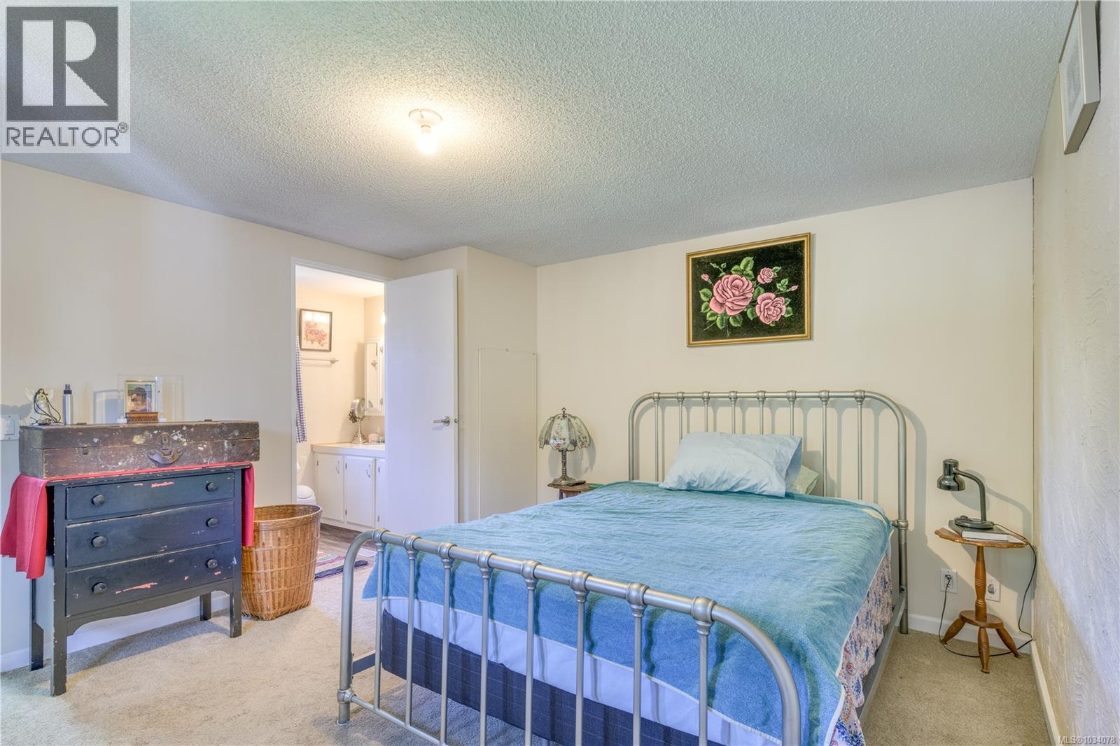 #1 5250 Beaver Harbour Rd - 16