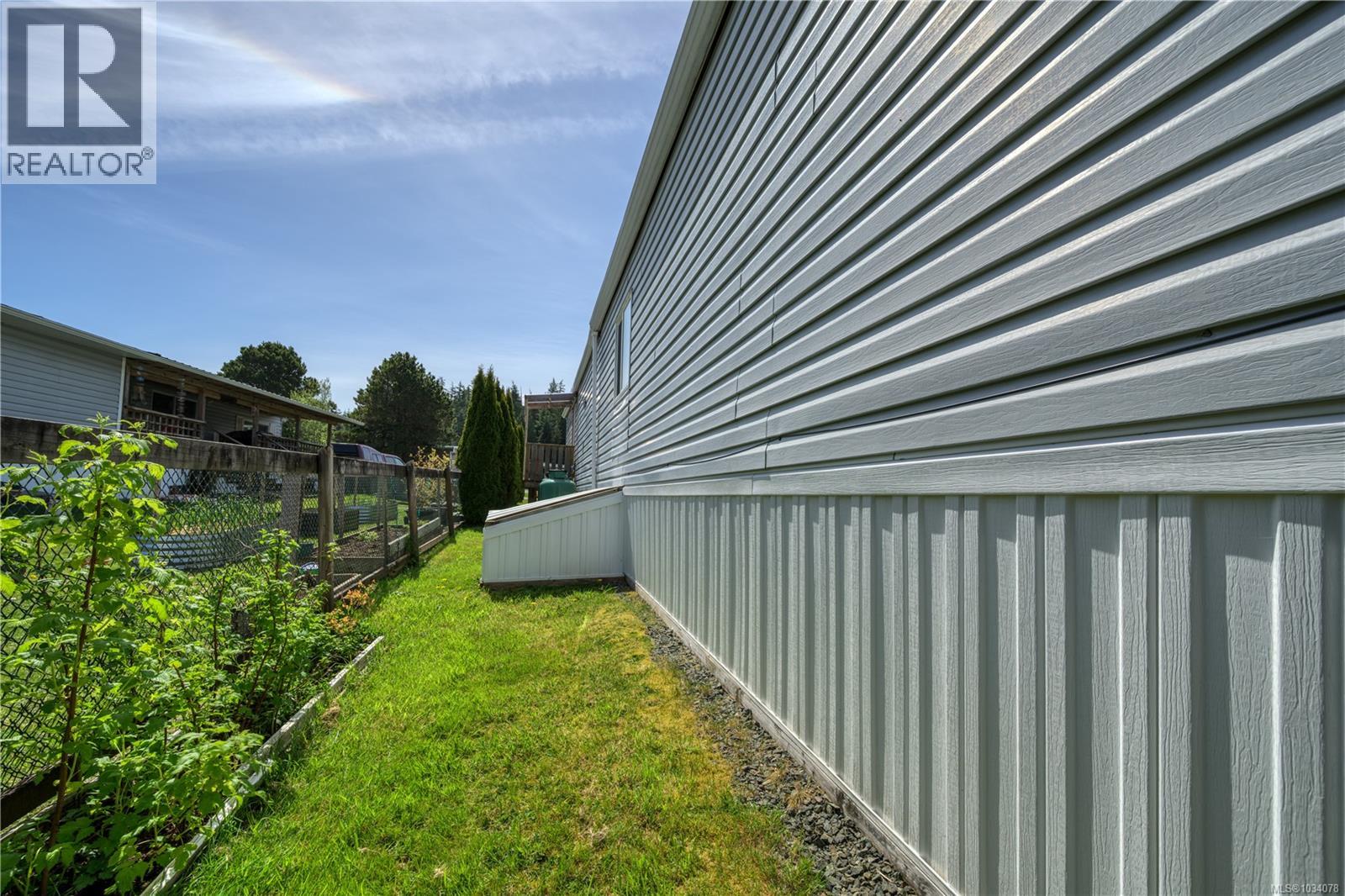 #1 5250 Beaver Harbour Rd - 26