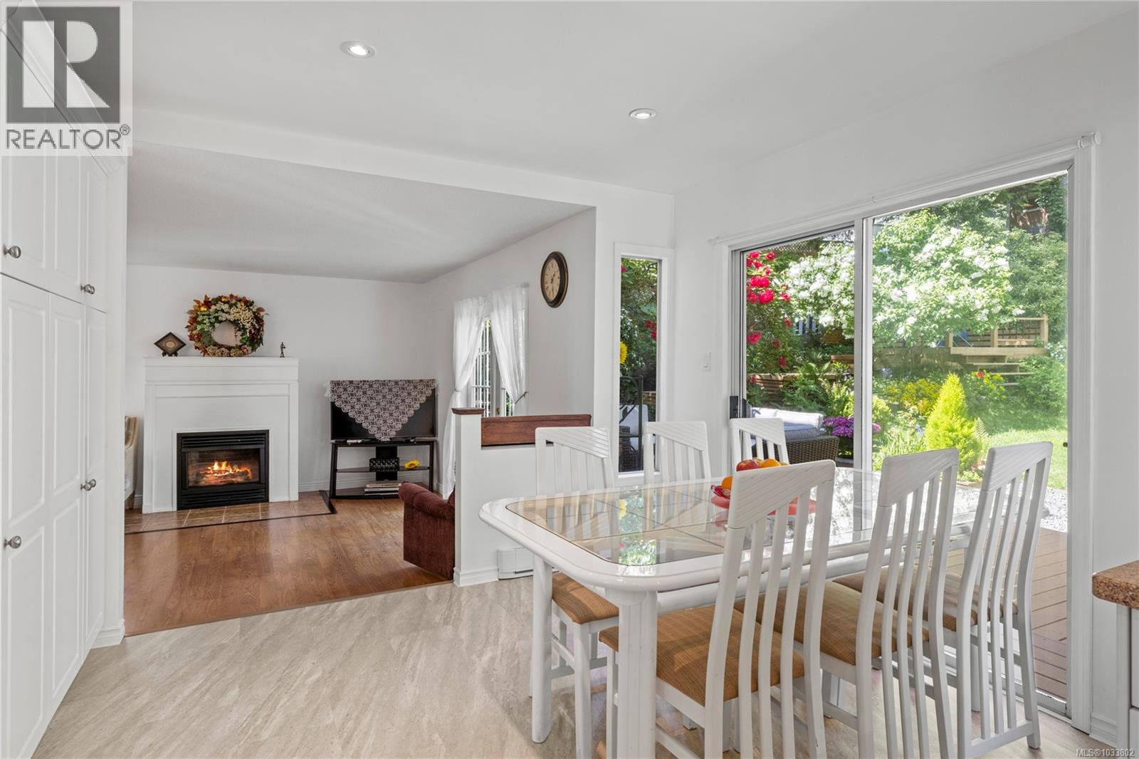 3653 Glen Oaks Dr - 17