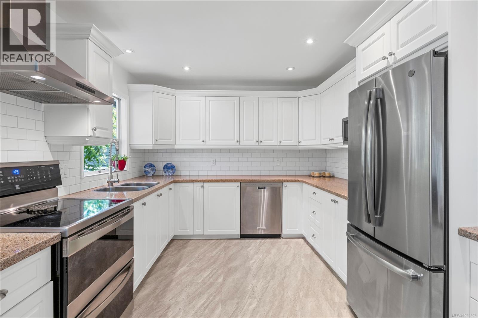 3653 Glen Oaks Dr - 19