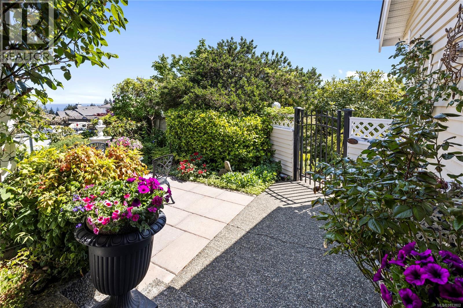 3653 Glen Oaks Dr - 58