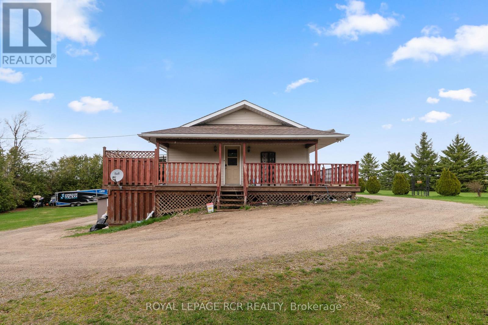 437090 4TH LINE - 27