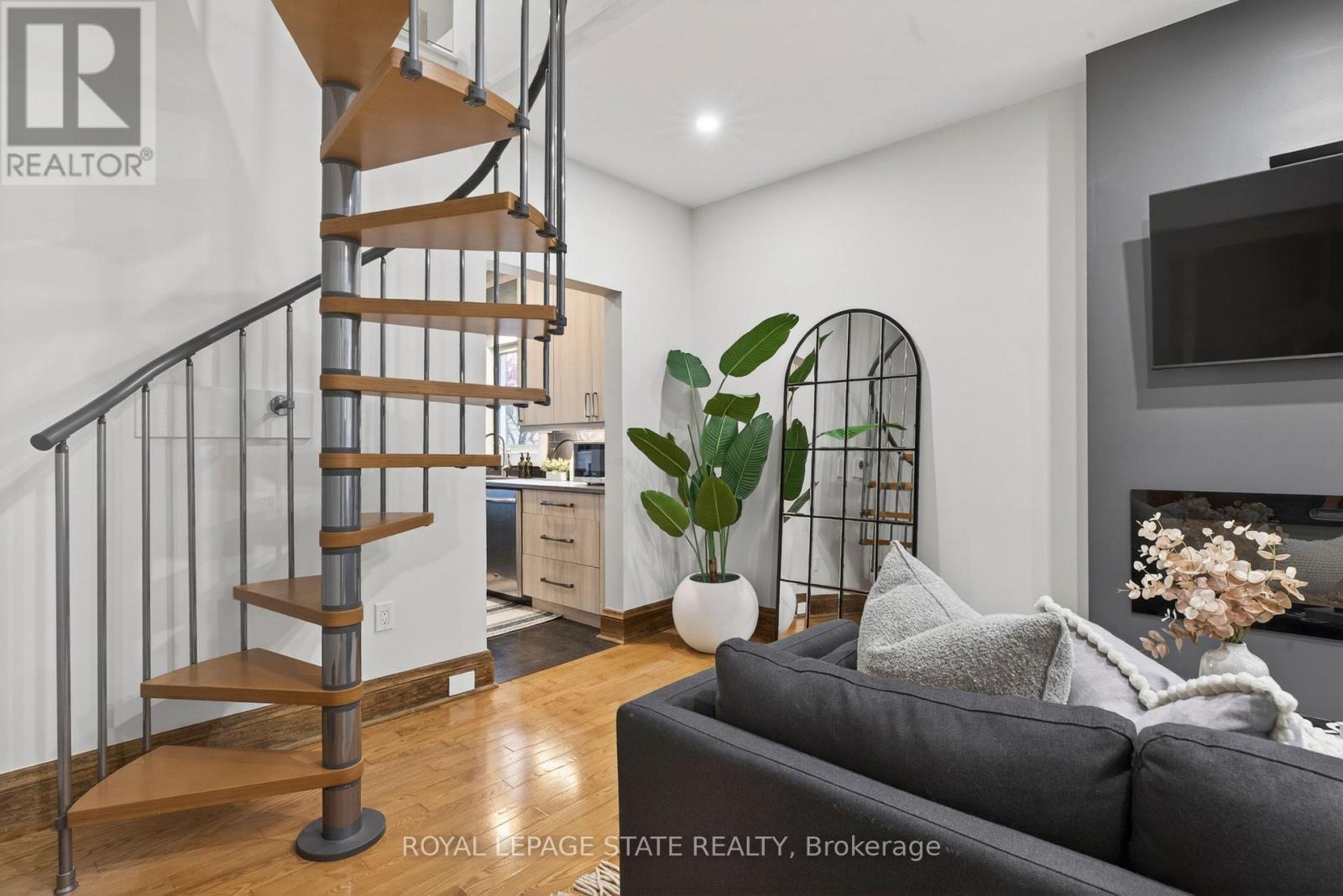 105 HIGHLAND AVENUE - 12