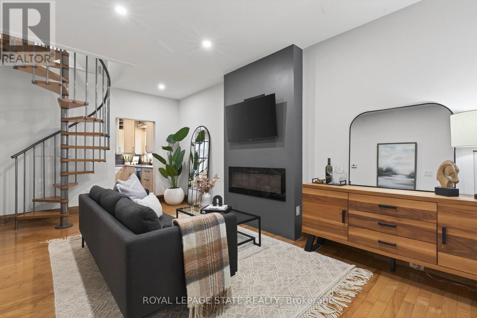 105 HIGHLAND AVENUE - 14