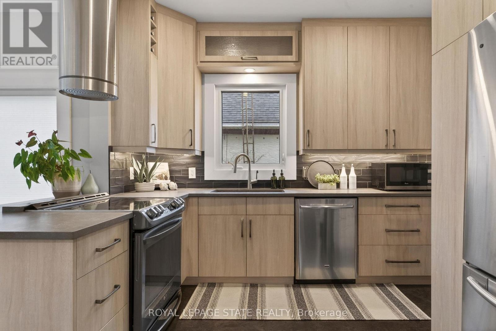 105 HIGHLAND AVENUE - 15