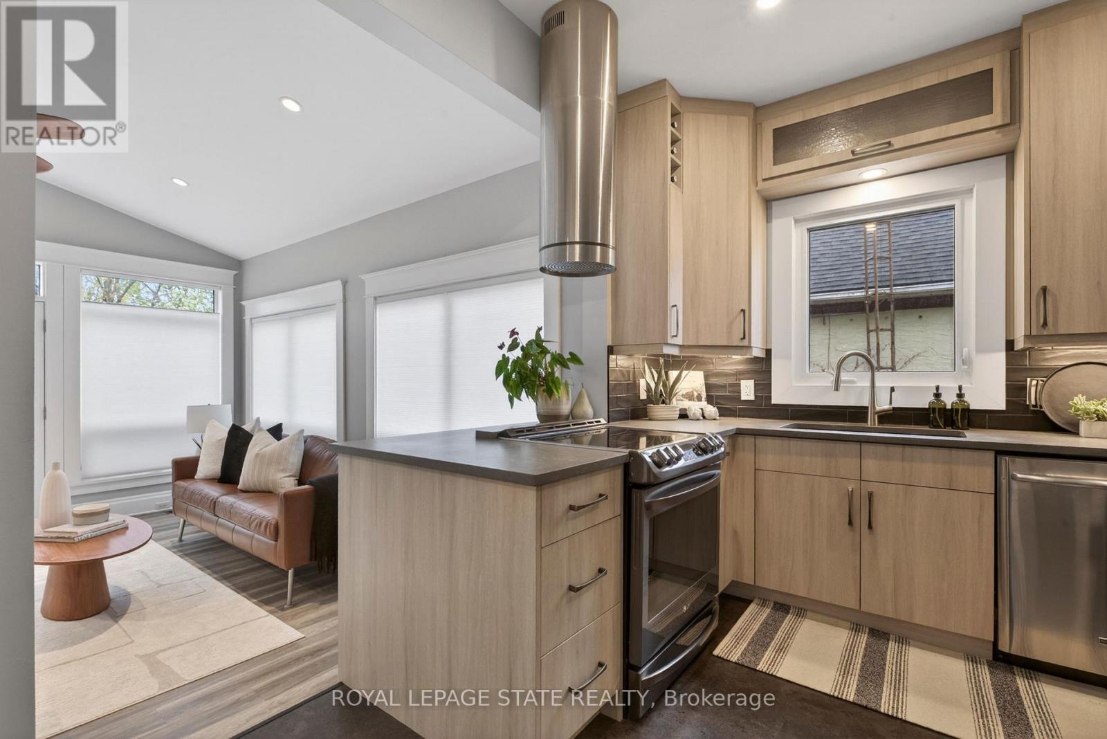 105 HIGHLAND AVENUE - 16