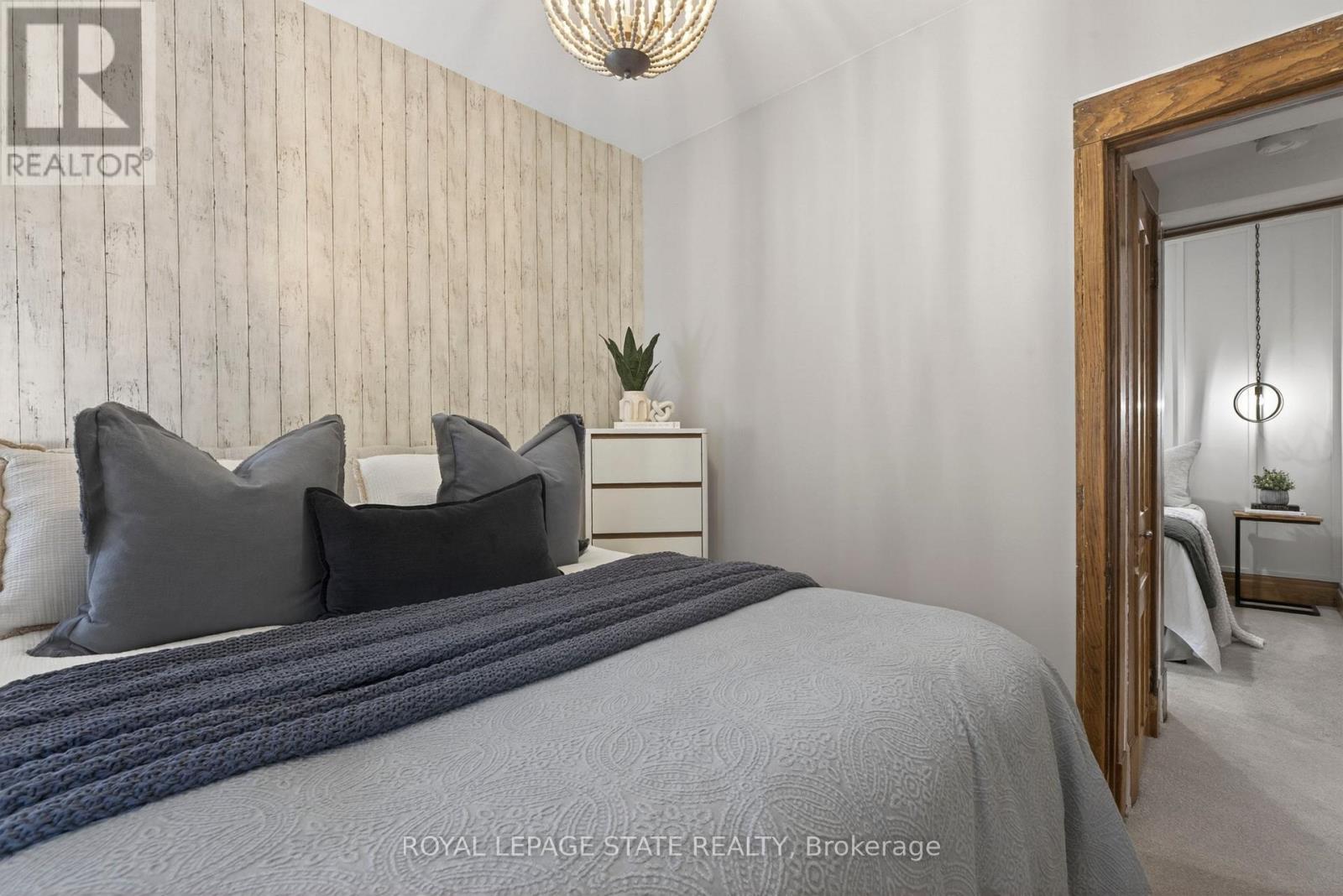 105 HIGHLAND AVENUE - 31