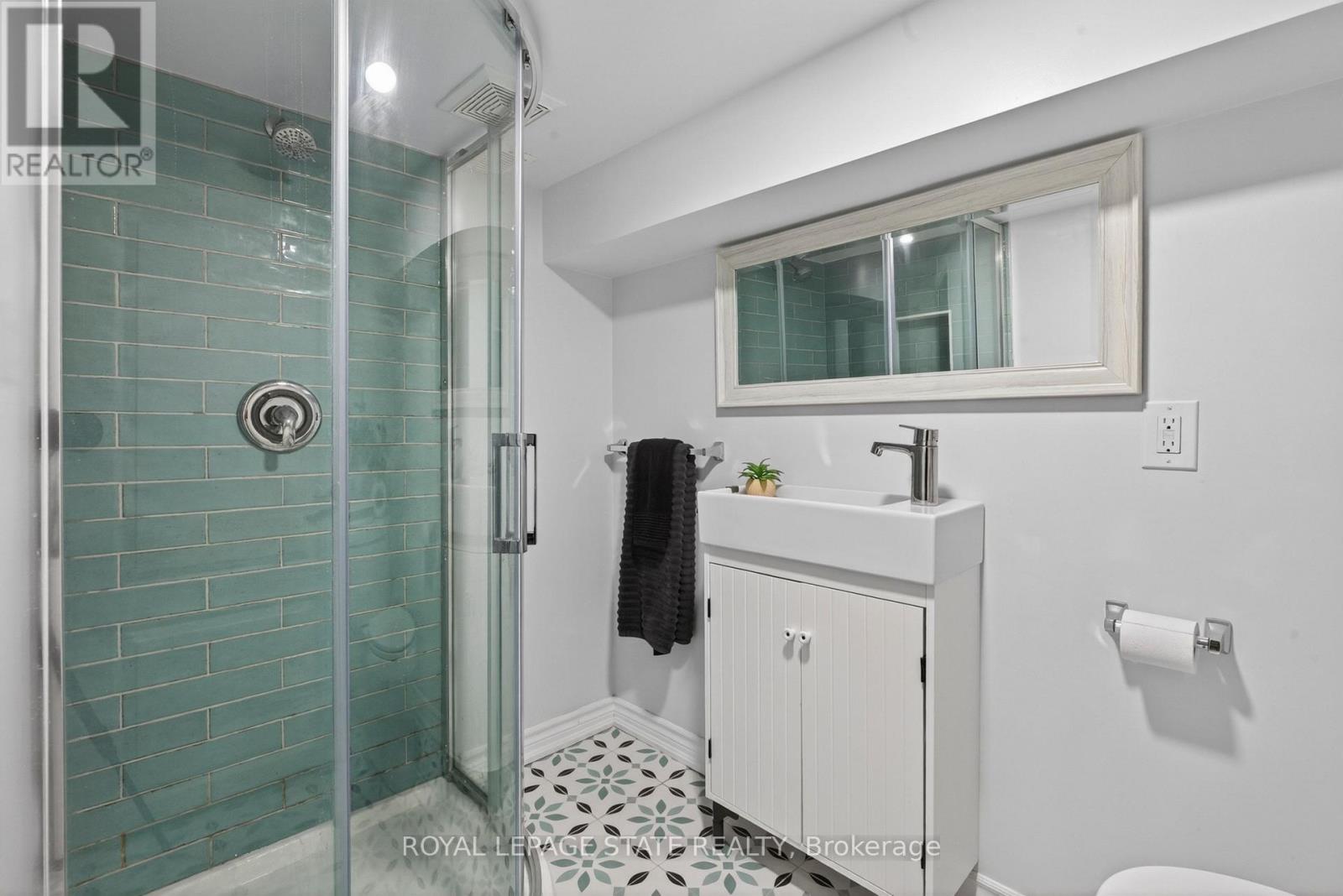 105 HIGHLAND AVENUE - 39