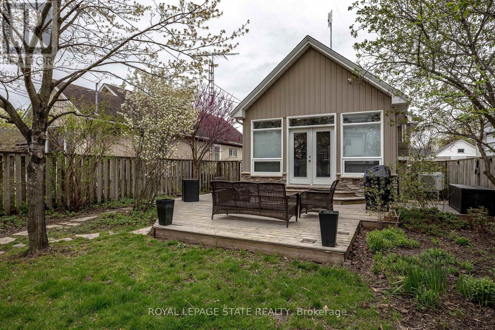 105 HIGHLAND AVENUE - 46