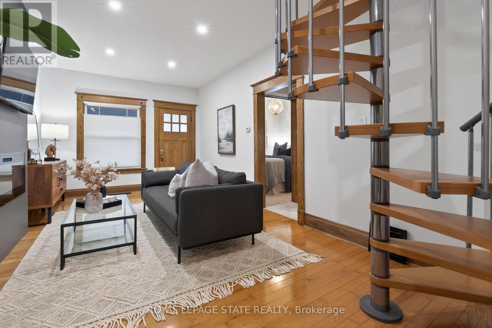 105 HIGHLAND AVENUE - 9