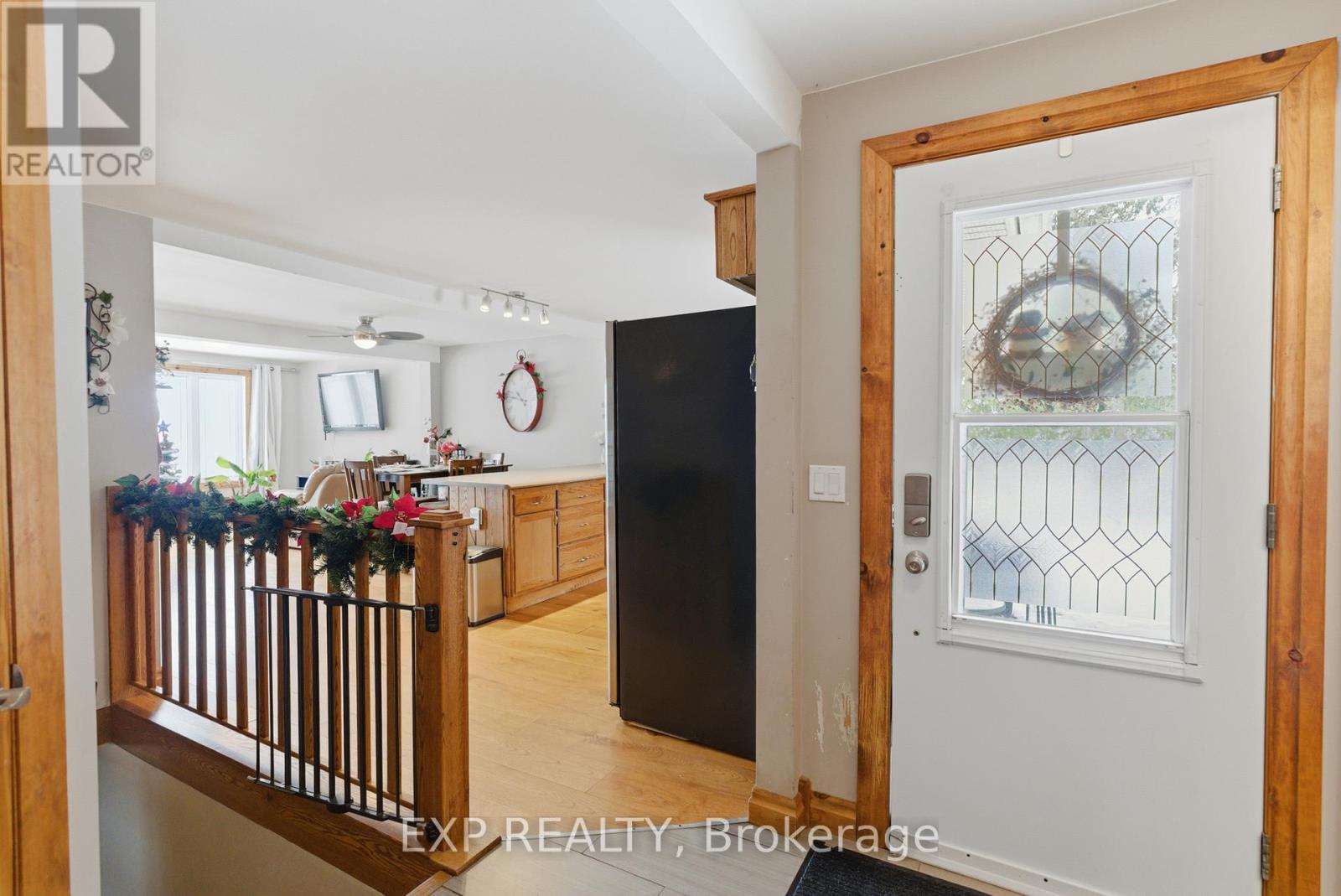 38 COWANS CRESCENT - 12