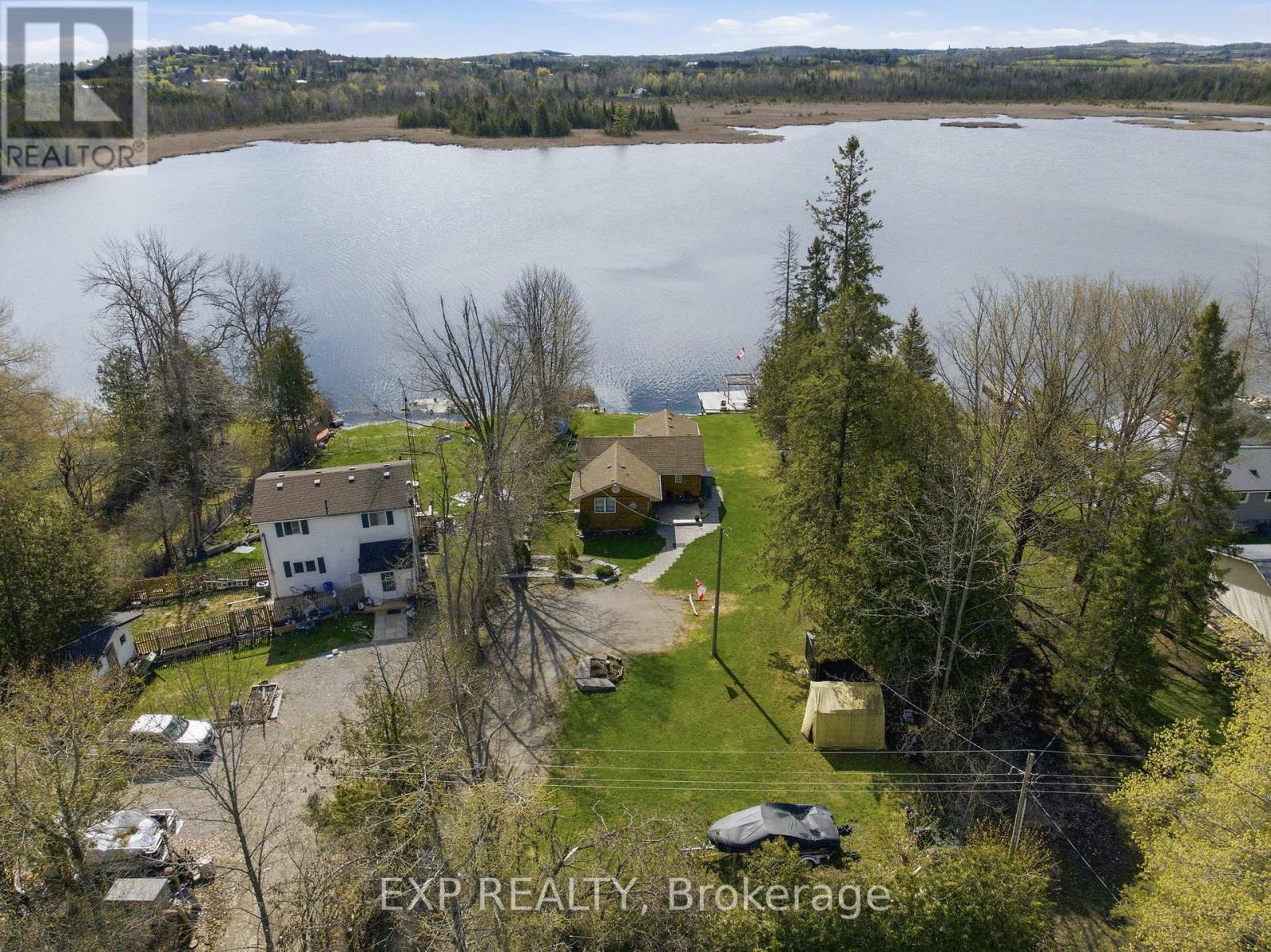 38 COWANS CRESCENT - 37