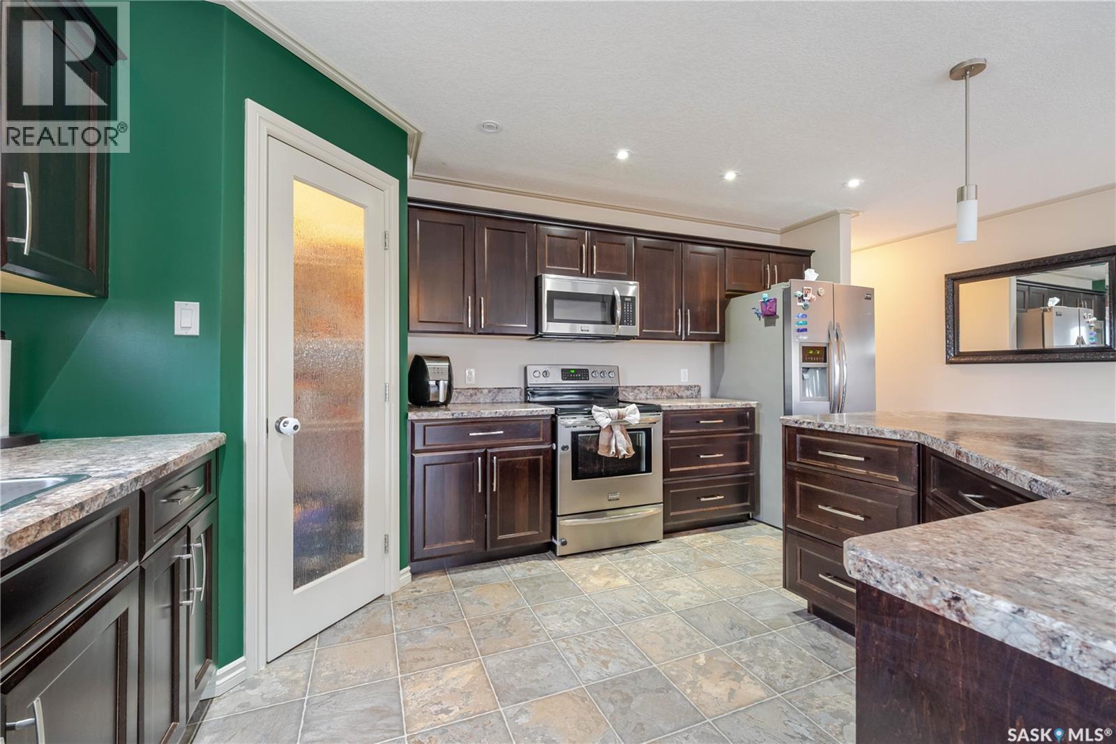805 4th AVENUE NW - 13