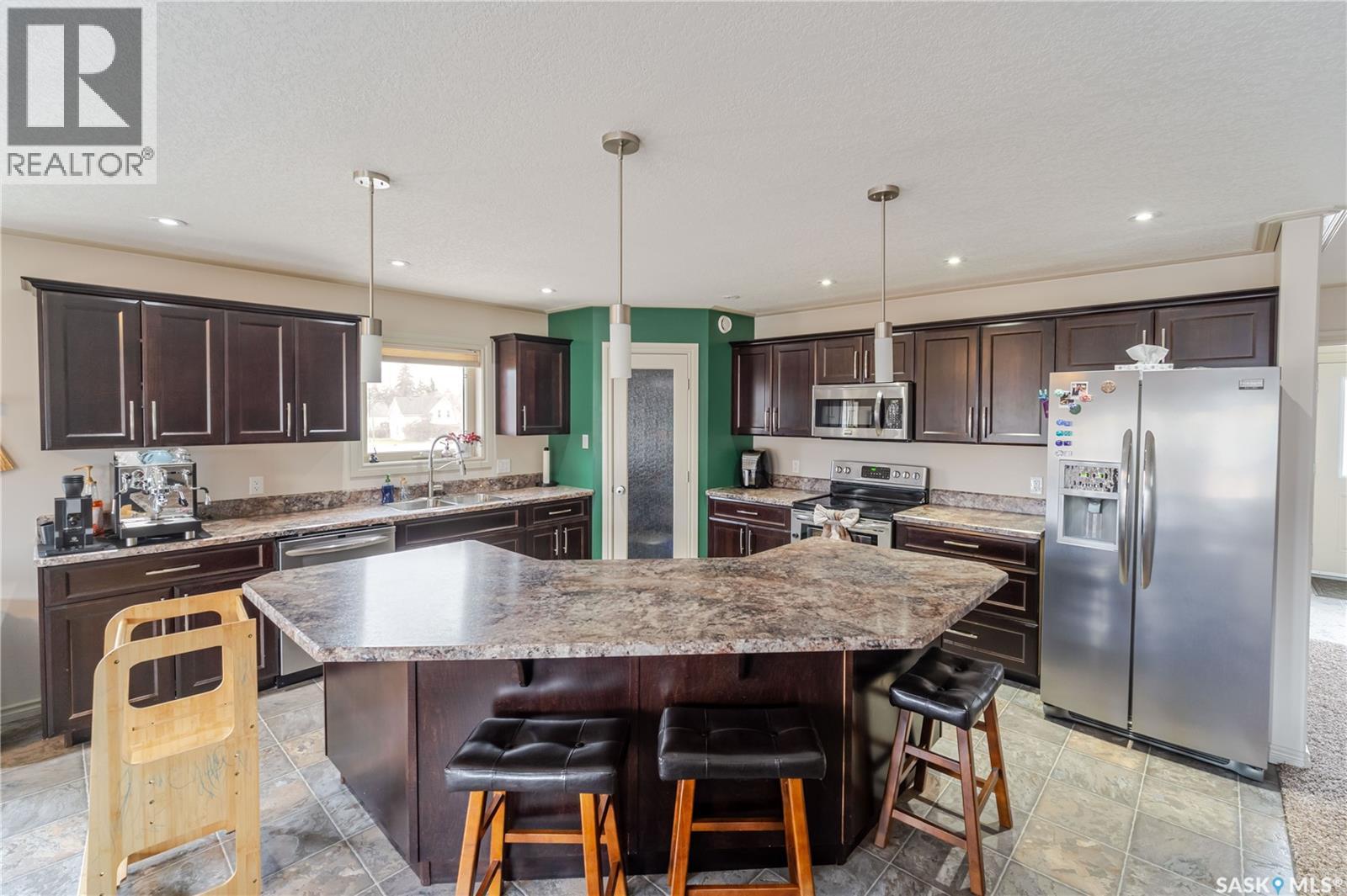 805 4th AVENUE NW - 16