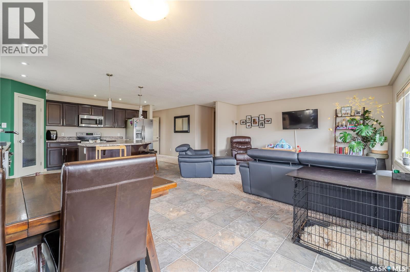 805 4th AVENUE NW - 19
