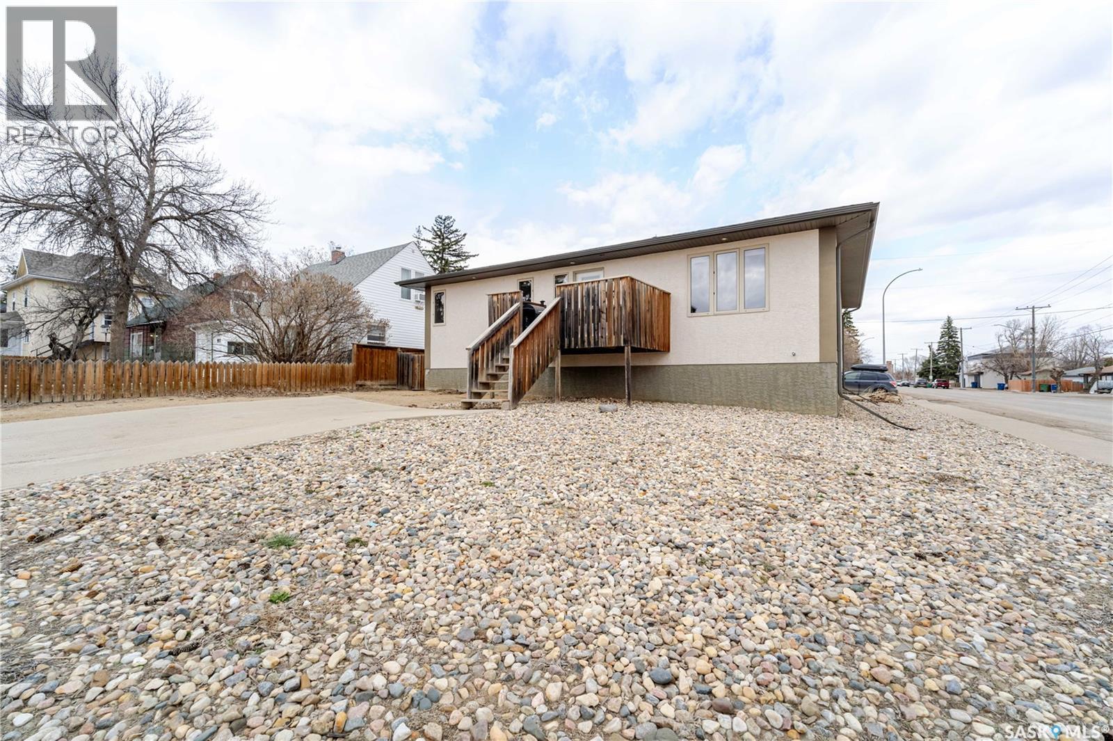 805 4th AVENUE NW - Image 2