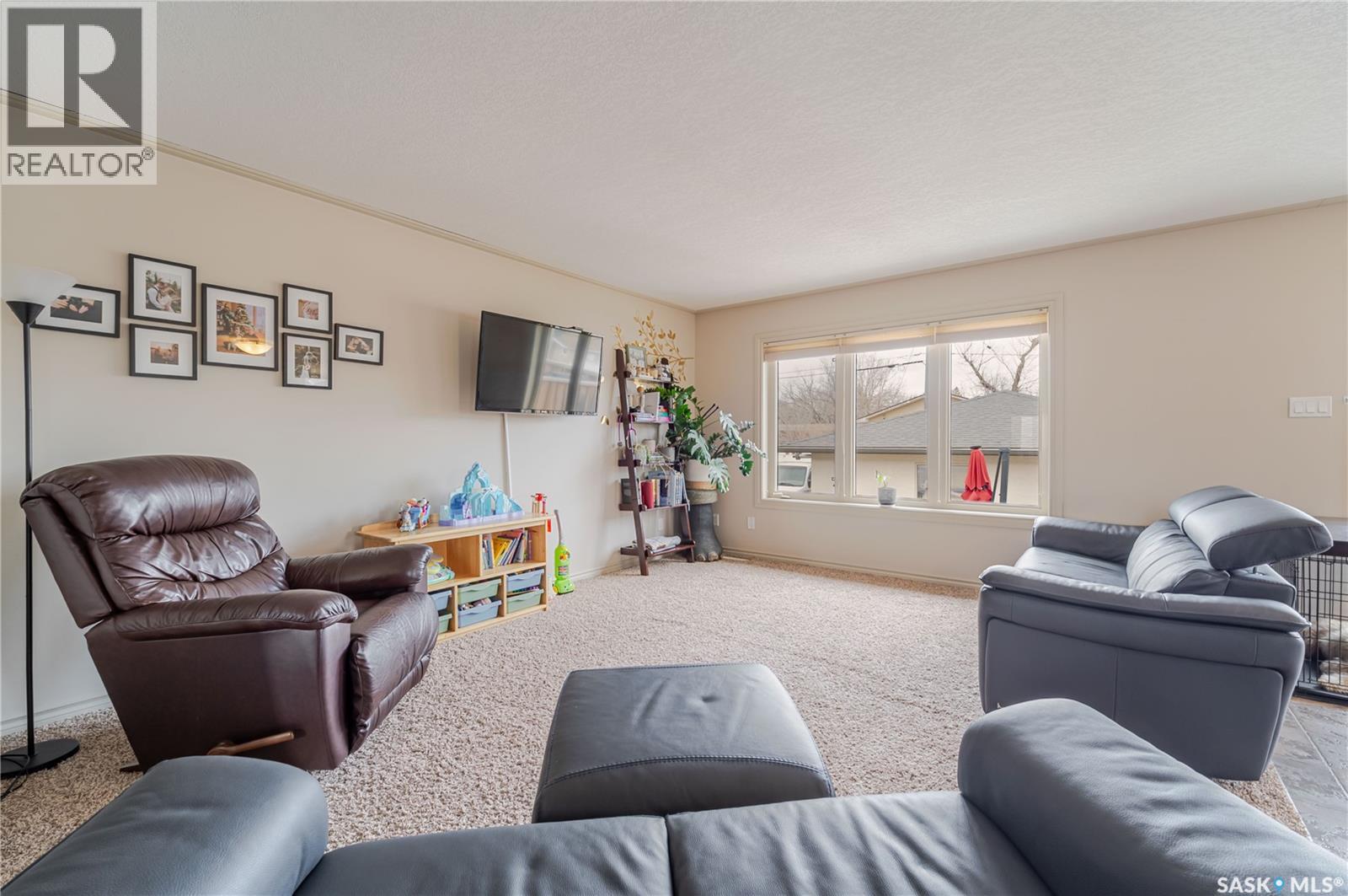 805 4th AVENUE NW - 22